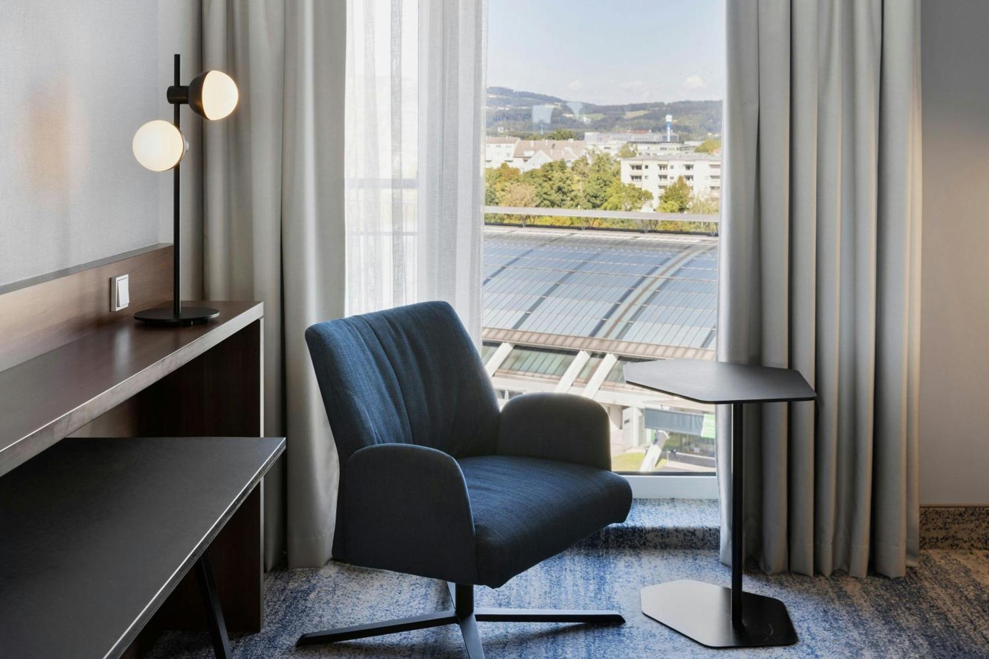 Courtyard By Marriott Linz Hotel Exterior foto